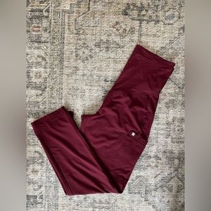 FIGS Maternity Burgundy scrub pants size Medium